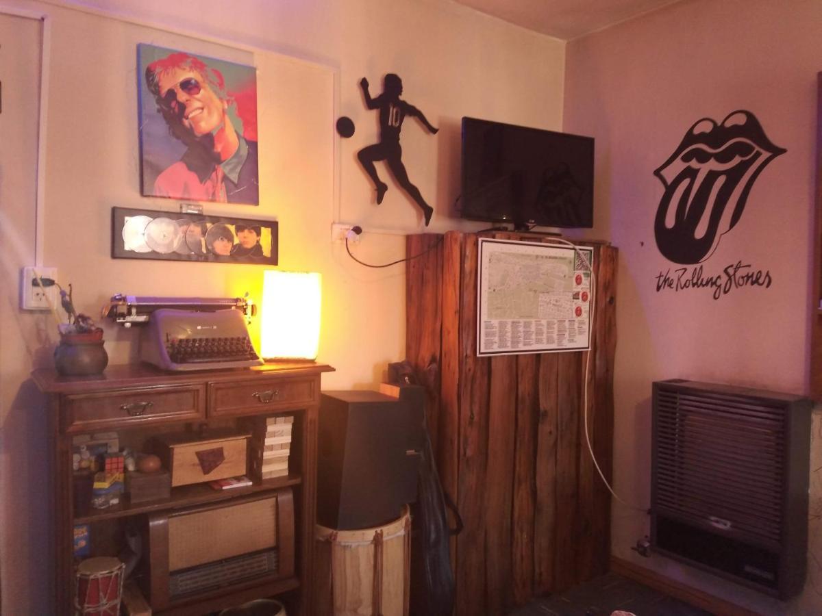 Hostel "La Casita Naranja" El Bolsón Extérieur photo